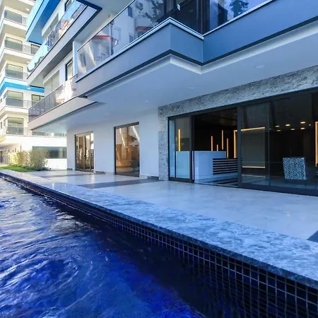 Twin Towers, Sauna, Swimming Pool, Ajax F Holidays 알란야